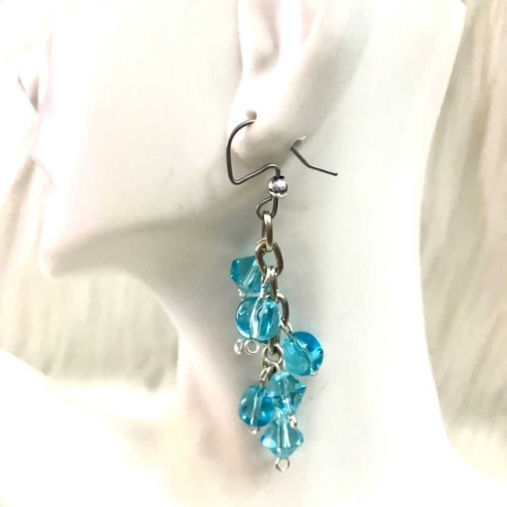 Handmade beaded earrings - Picture 3 of 3